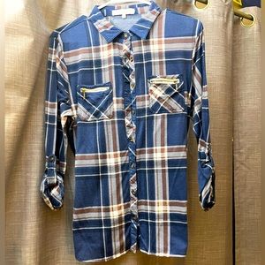 Eden & Olivia, LG, Flannel Button-Up